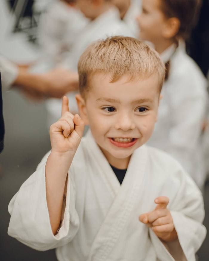 <center>LET YOUR CHILD HAVE THE SKILLS AND CONFIDENCE TO STAND UP TO BULLIES!<center>